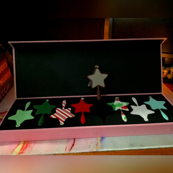 Mini Jeffree Star Mirrors Set.